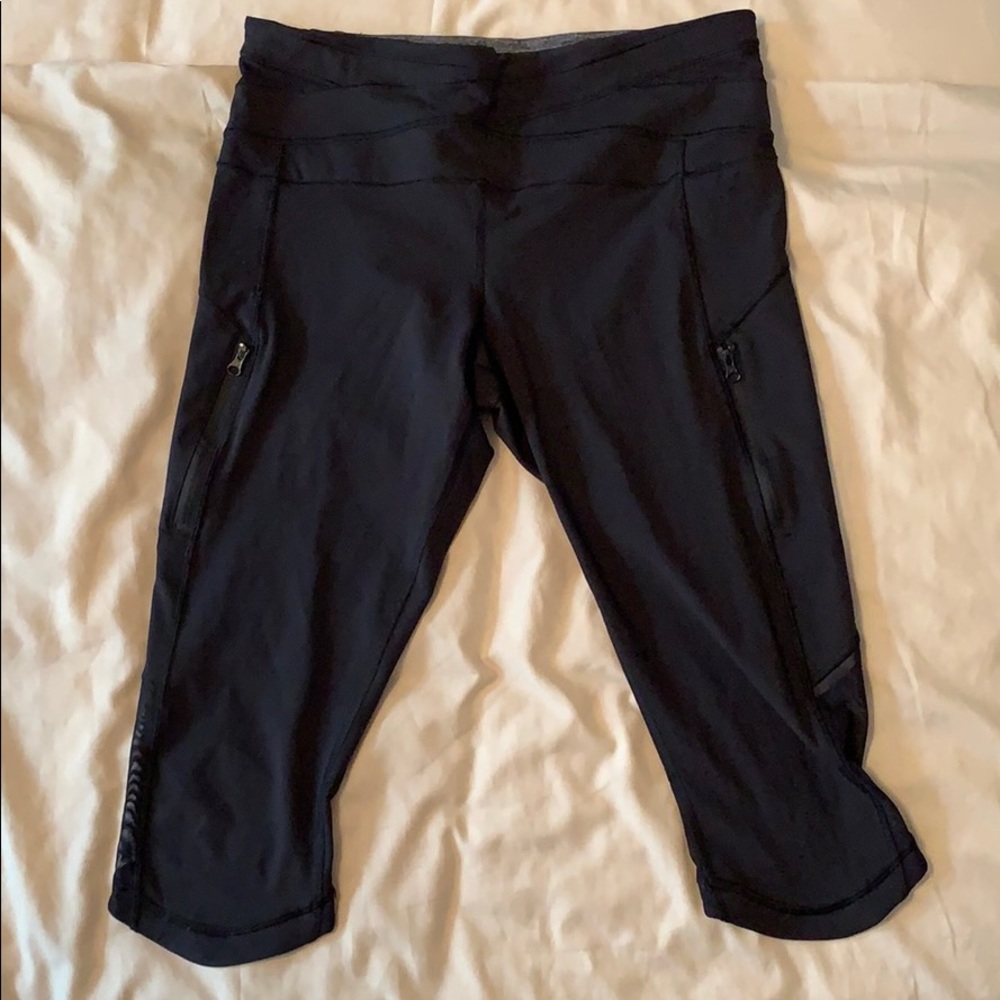 Lululemon crops